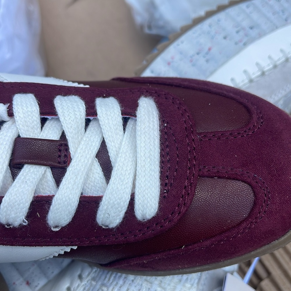 Universal Thread fashion sneakers - Picture 5 of 5